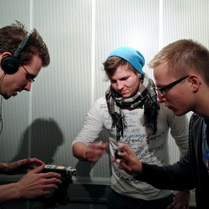 (v.li.n.re.) Christian Seel, Marco Chlosta, Sebastian Fick bei der Aufnahme von Klängen Foto M. Kreyßig
